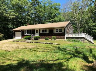 42 Mystic Rd, North Stonington, CT 06359