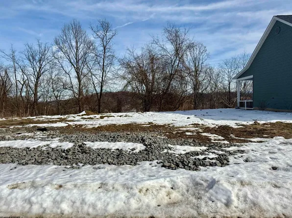 103 Mountain Ln, Morgantown, WV 26501