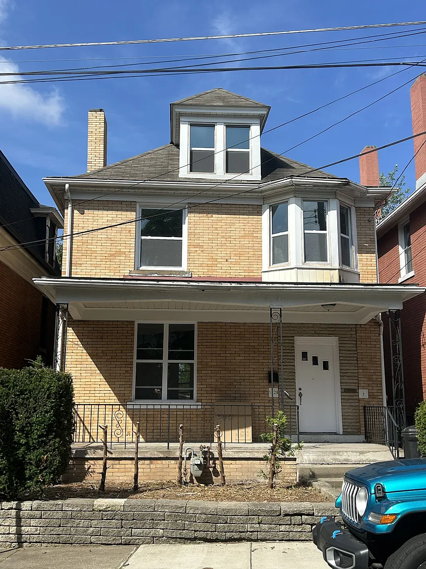 1828 Monroe St photo 1