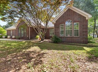 2 Plantation Dr E, Heber Springs, AR 72543