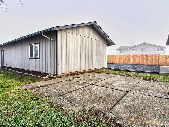 2nd image of 220 126th St S