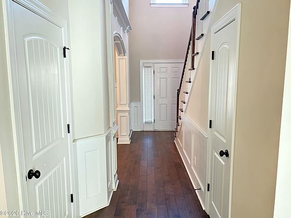 4th image of 2312 Malone Way