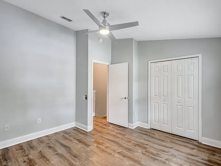 12450 Berkeley Square Dr — Photo 23