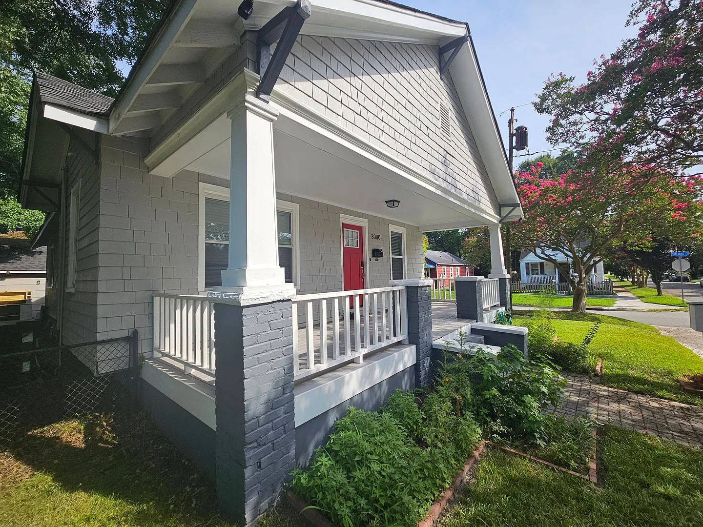 Lafayette Annex — Photo 3