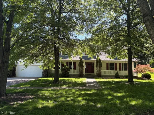 209 Maple Ave, Saint Clairsville, OH 43950