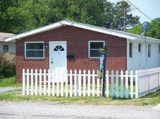 12 Hopkins St, Hampton, VA 23663