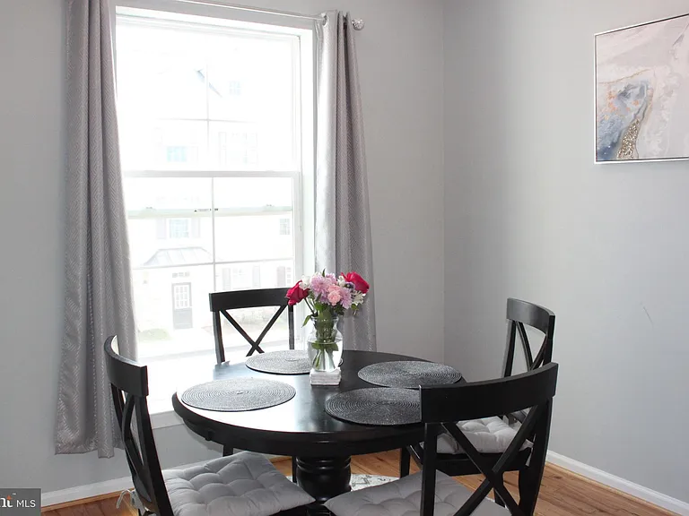 7452 Riding Meadow Way — Photo 12