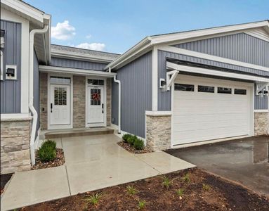 405 Falcon Ridge DRIVE #15, Burlington, WI, 53105