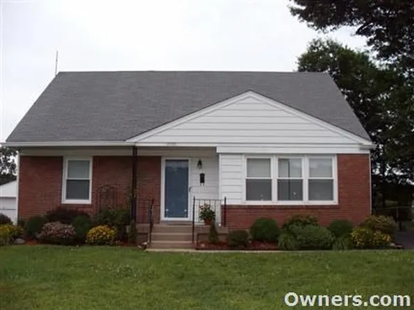 3705 Glenmeade Rd, Louisville, KY 40218