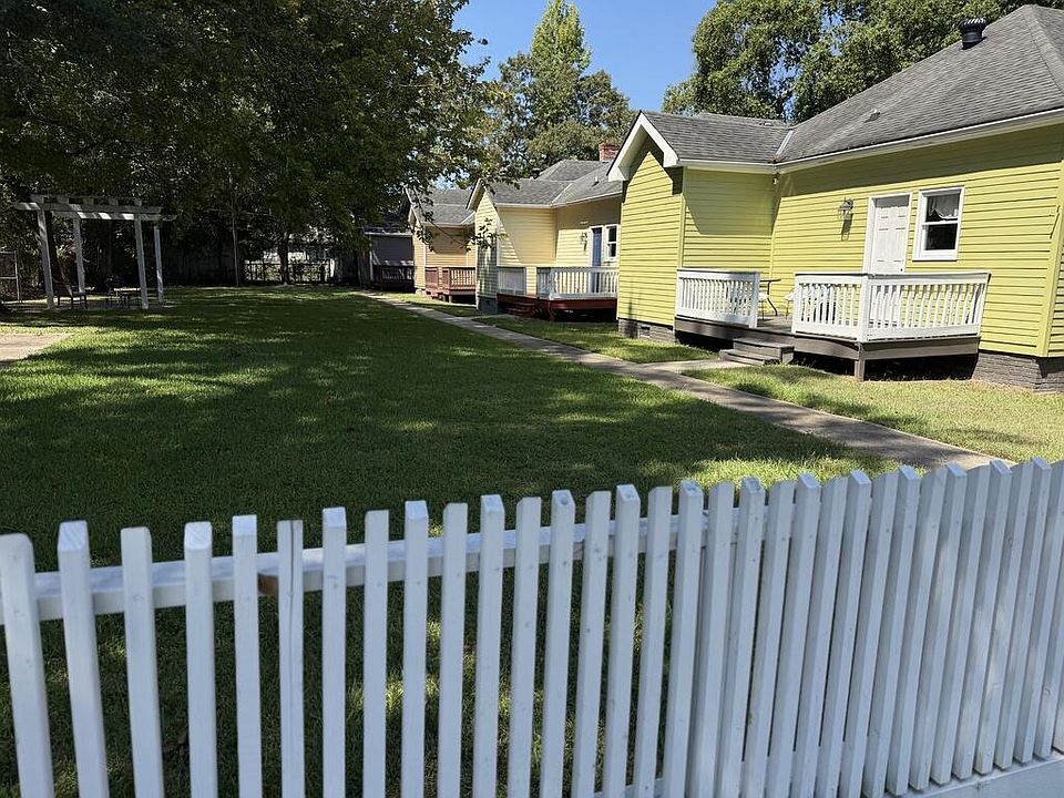 2nd image of 1336 21st St