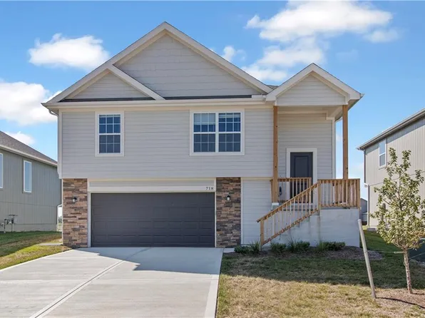 718 Connor St, Belton, MO 64012