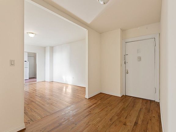 2nd image of 3647 Broadway APT 4D