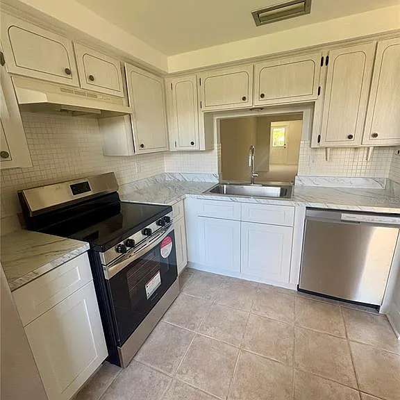 4347 Rustic Dr — Photo 4