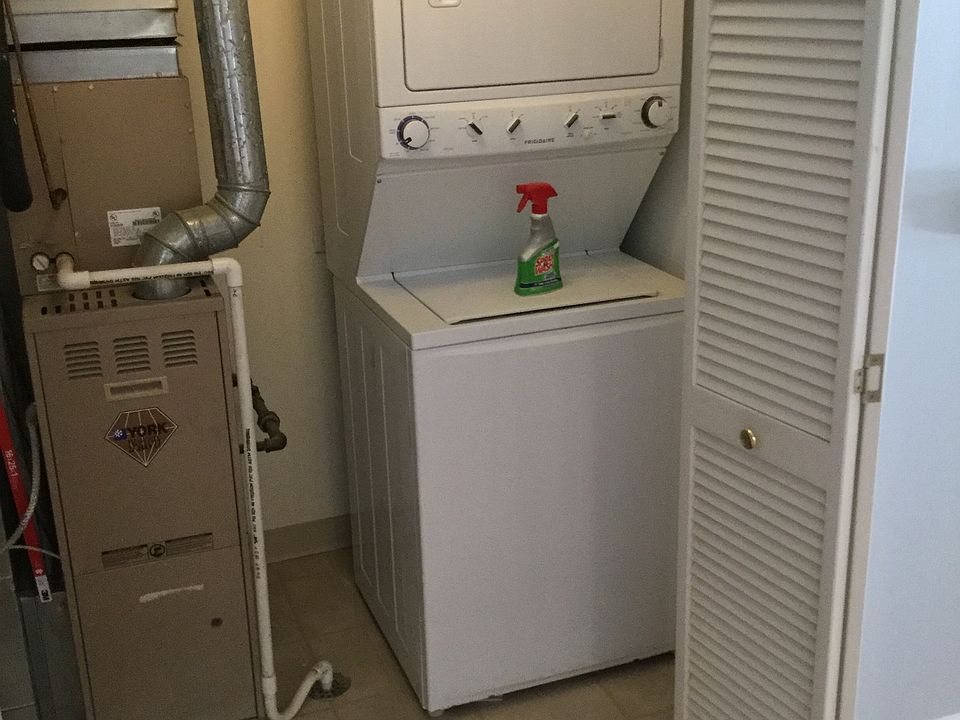 1st image of 470 W Mahogany Ct Unit 206