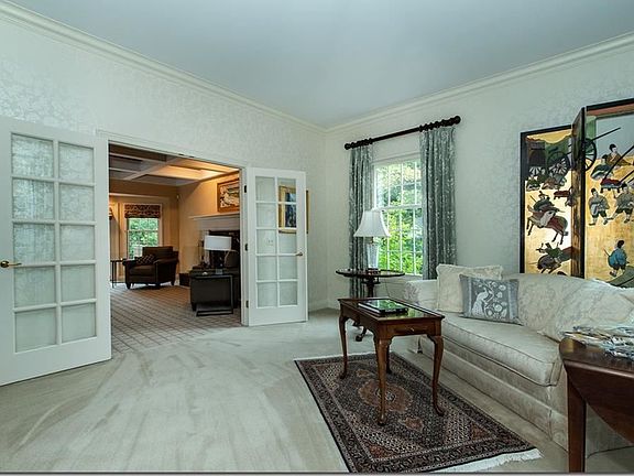 5th image of 28 Annandale Dr