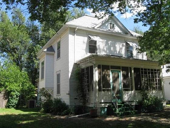 1st image of 429 S 10th St