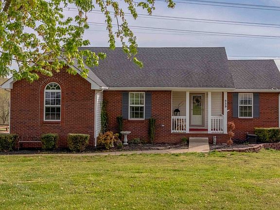 4th image of 939 Drum Ln
