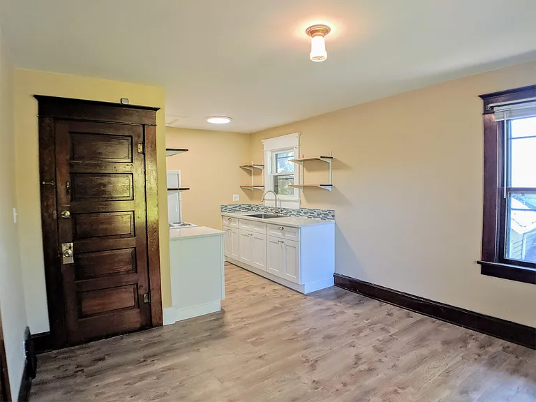 427 SW 5th St #C — Photo 7