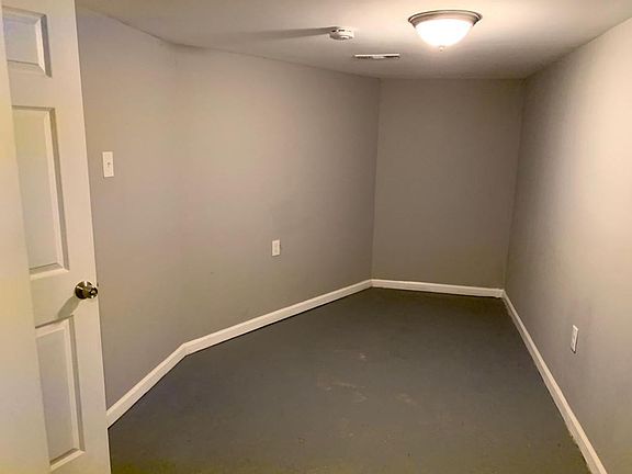 3rd image of 205 N Culver St