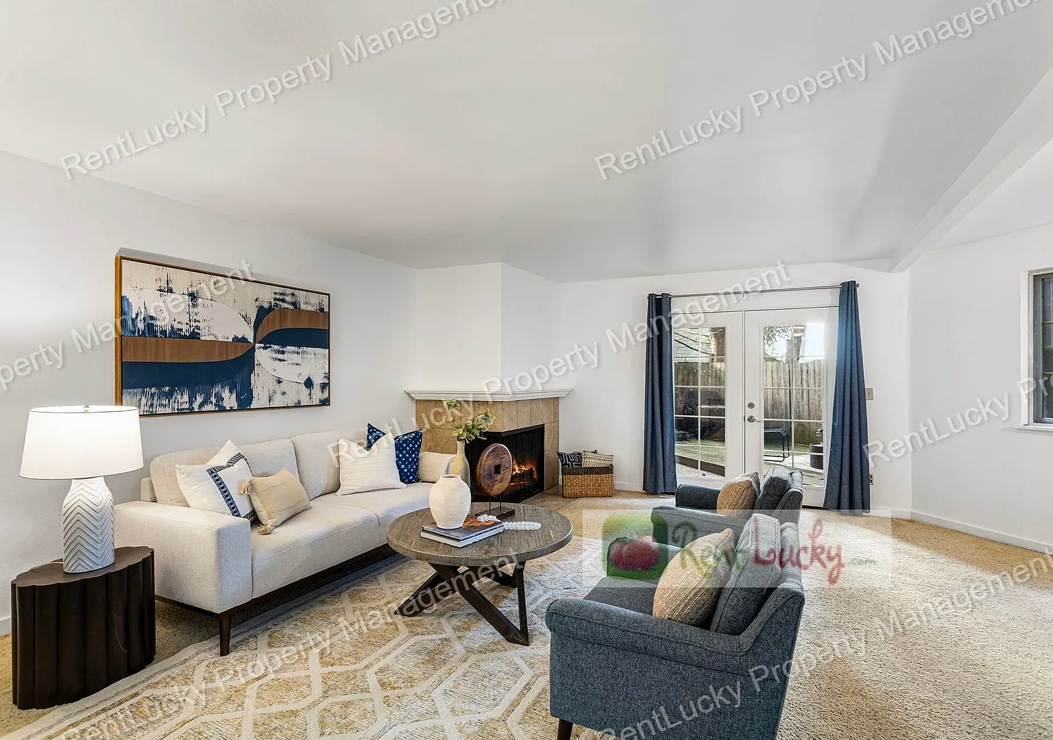 Beautifully Updated!! Gorgeous 2-Bedroom Condo In Amazing Kirkland Location! — Photo 3