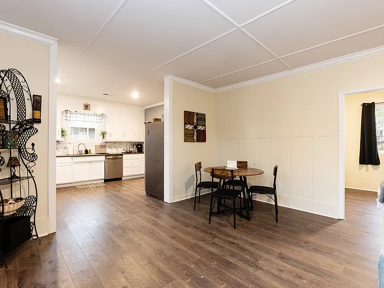 701 Elizabeth Ave — Photo 15