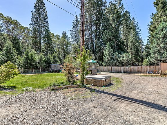 5th image of 2320 Mill Creek Dr