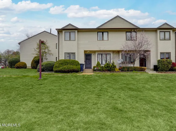 24 Orange Drive, Marlboro, NJ 07746