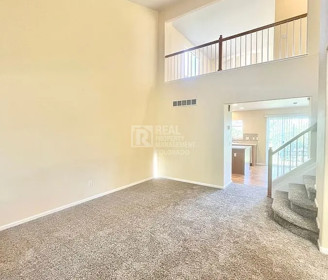 17273 E Lake Dr — Photo 3