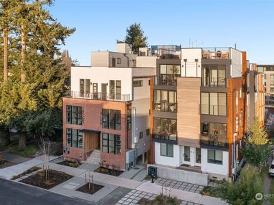 1412 C 21st Avenue, Seattle, WA, 98122
