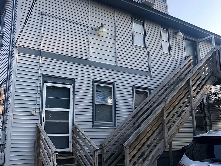 2212 F St #1 — Photo 10