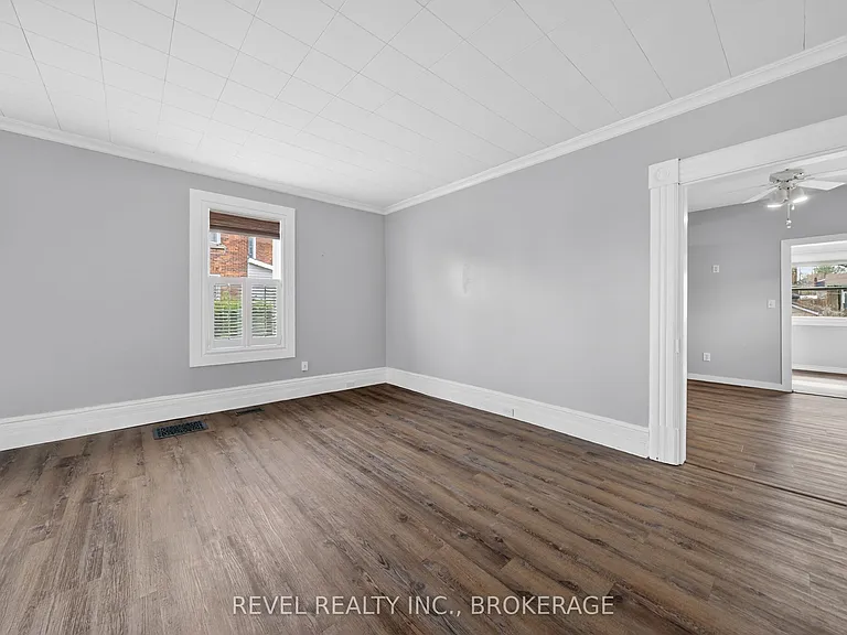 38 Bennett St — Photo 6