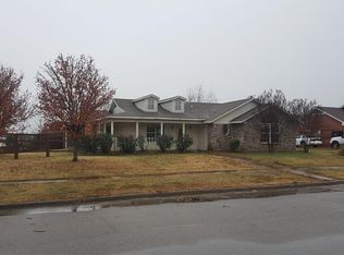 1020 Enlow Cir, Commerce, TX 75428