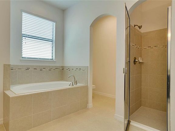 5th image of 12538 Ballentrae Forest Dr