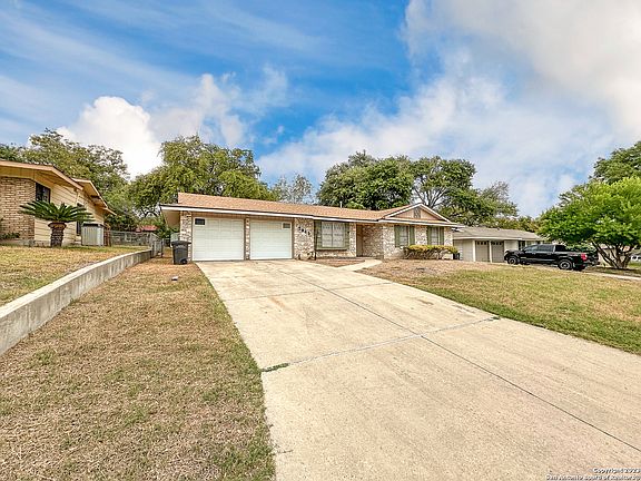2nd image of 5803 Brenda Ln