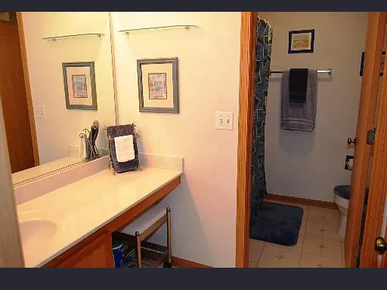 2812 River Bend Ln — Photo 11