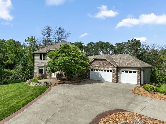 2nd image of 22530 Forest Ridge Dr
