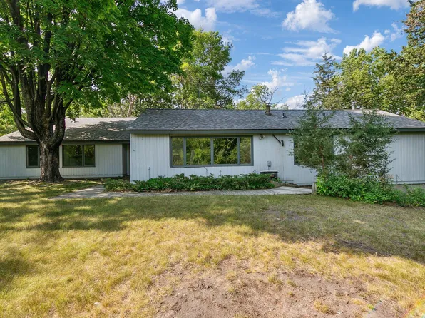 10804 Glen Wilding Ln, Bloomington, MN 55431
