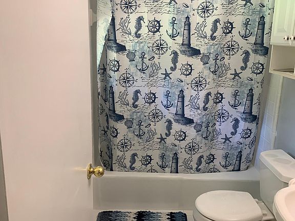 4th image of 1817 Sherwood Dr