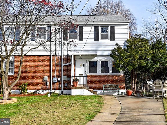 2nd image of 2434 Temple Ct
