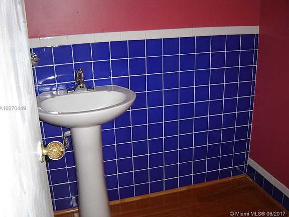 5th image of 2200 NE 33rd Ave APT 6D