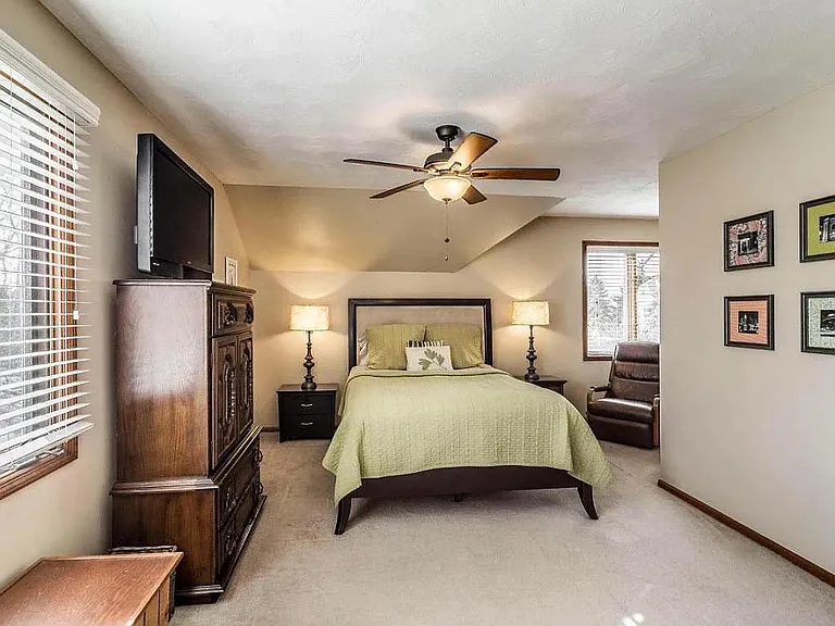 5568 Whimpstone Ct — Photo 19