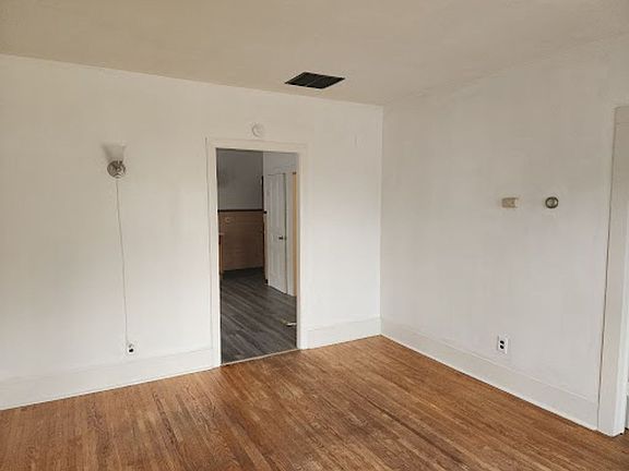 4th image of 151 Center St