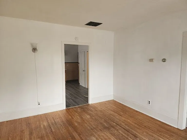 151 Center St — Photo 4