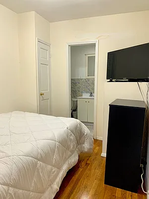 Rented by REAL New York | media 17