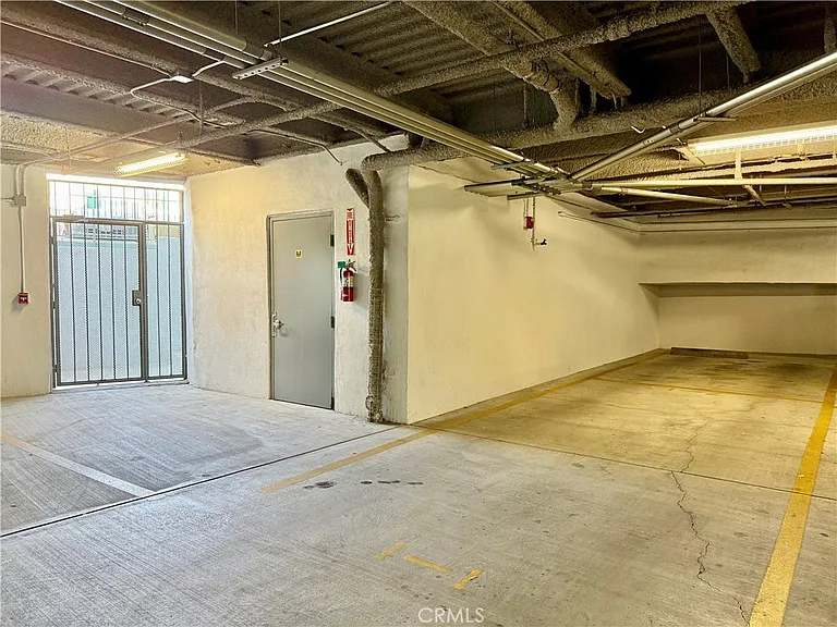11989 Laurelwood Dr #1 — Photo 40