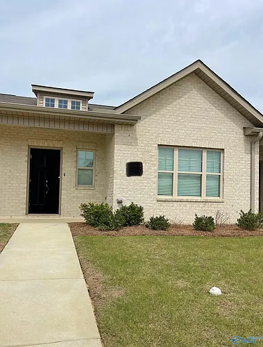 425 Ronnie Dr Photo 1