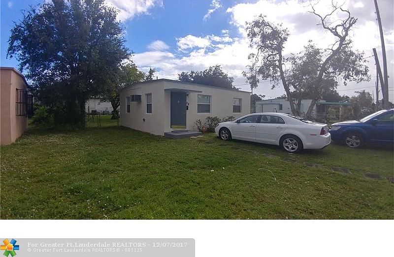 1st image of 708 NW 15th Ter