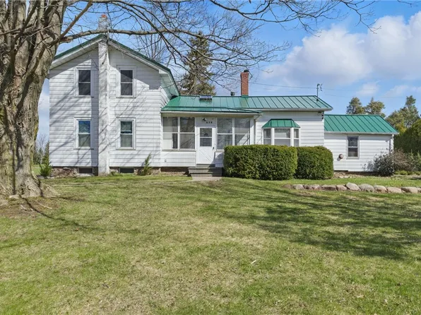 526 Moul Rd, Hilton, NY 14468