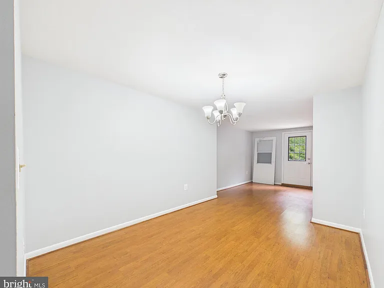 5971 Clerkenwell Ct — Photo 14