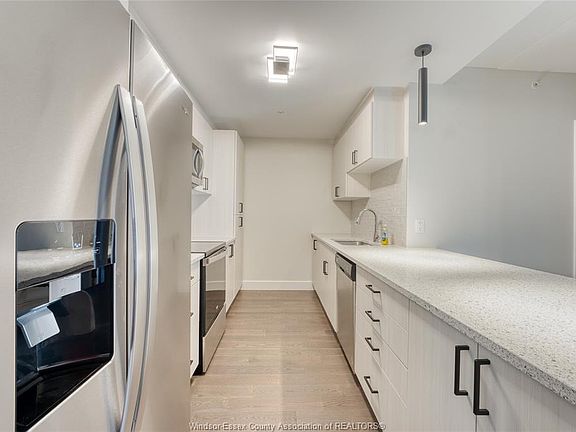 5th image of 2550 Sandwich West Pkwy #510